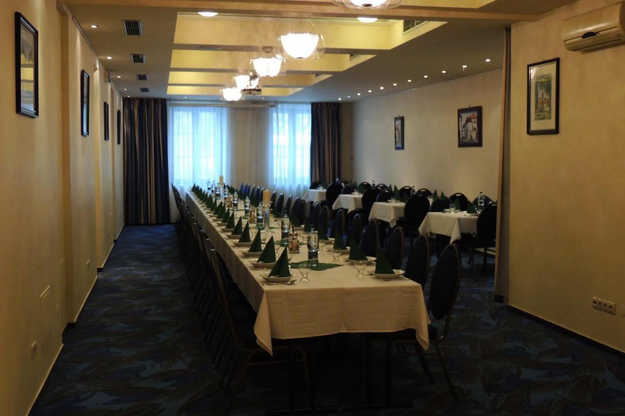 Hotel Club Kežmarok エクステリア 写真