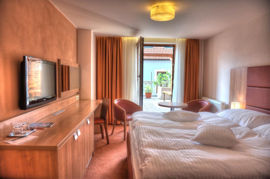 Hotel Club Kežmarok エクステリア 写真